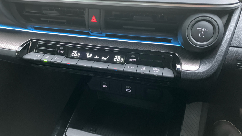 Toyota Prius 2.0 PHEV Design 5dr CVT Hatchback